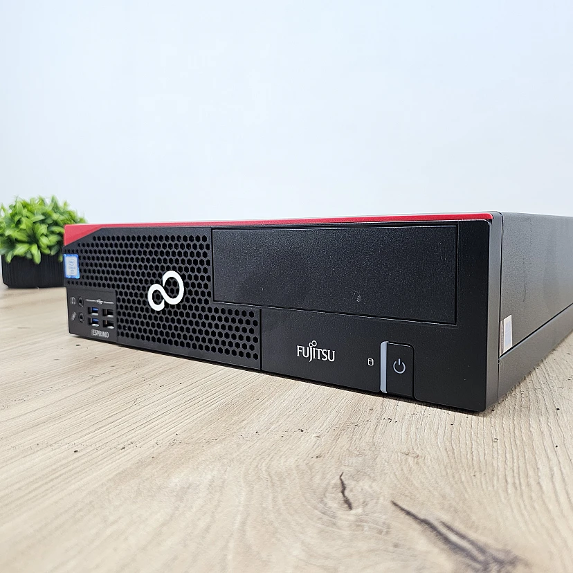 Unitate PC Refurbished, FUJITSU ESPRIMO D956 SFF, Procesor I5 6500